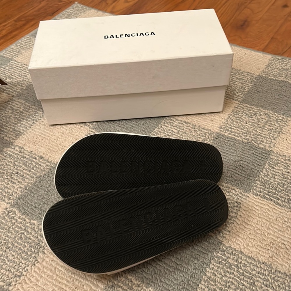 Balenciaga leather slide - Picture 3 of 3